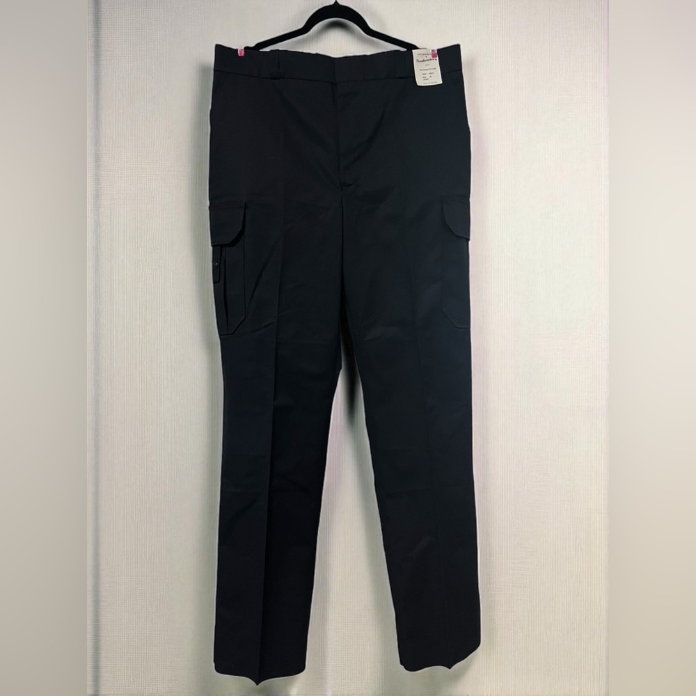 Emt‎ pants new